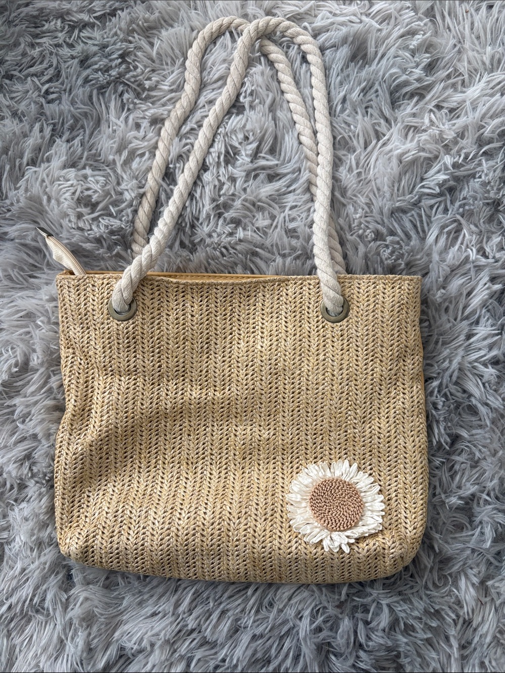 Woven Straw Small Tote Bag with Daisy Accent - Natural